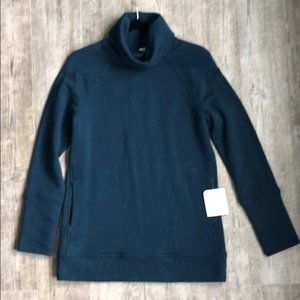 EUC Lululemon "To You Tunic"